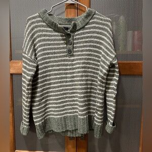 American Eagle Green & White Stripe Long Sleeve Sweater Size XS